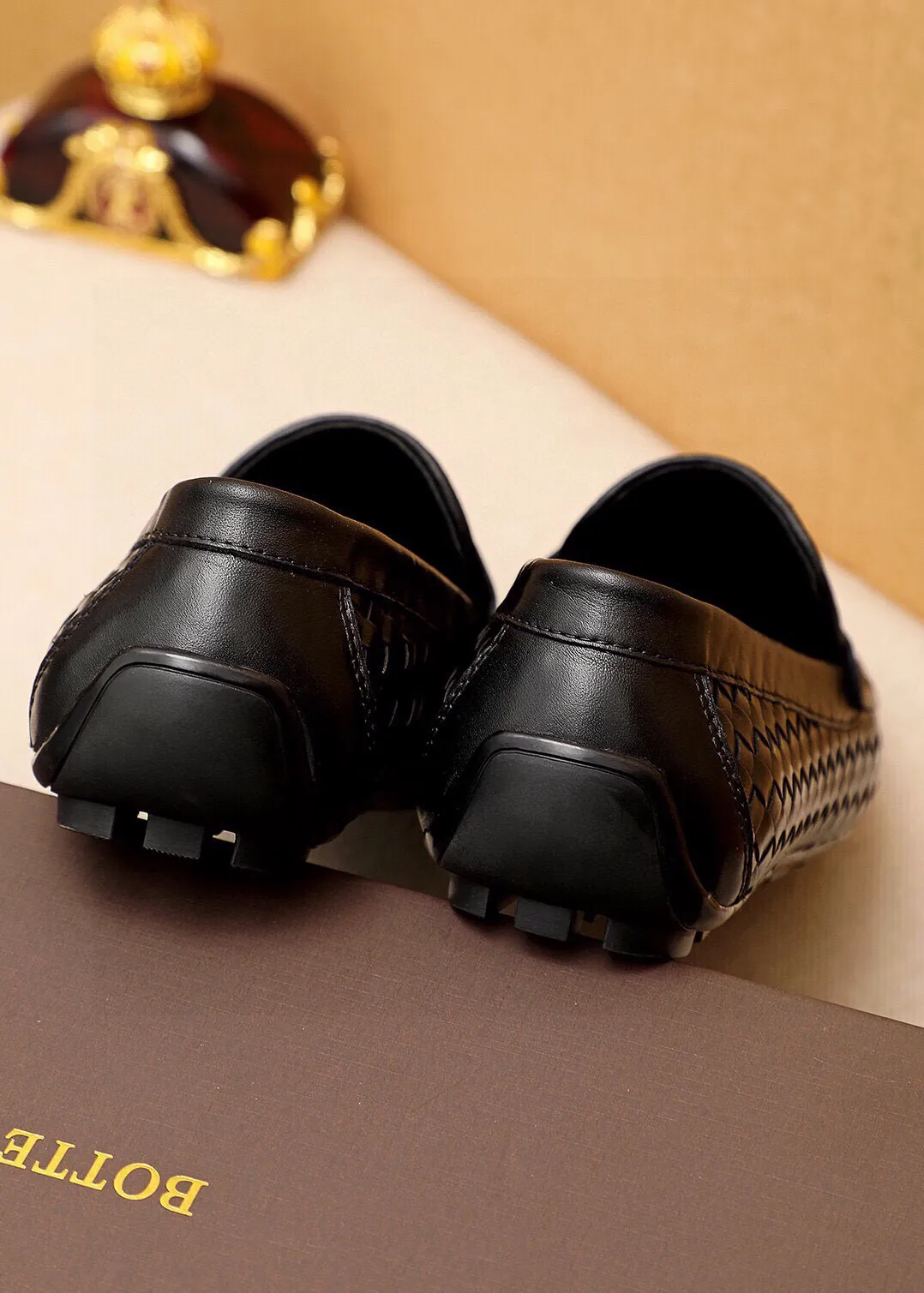 Men's men's shoes 💰500 💐 BV men's slip-on shoes® [BOTTEGA VENETA] official website counter new model, one-to-one mold opening ⚠Italian calfskin purely hand-woven ➕cow 🐂 leather lining. Driving slip-ons, available at counters, sizes 38～44 (45🉑️customized)